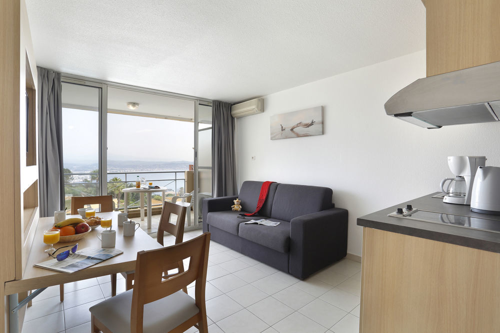 Aparthotel Adonis Theoule Horizon Bleu Esterno foto