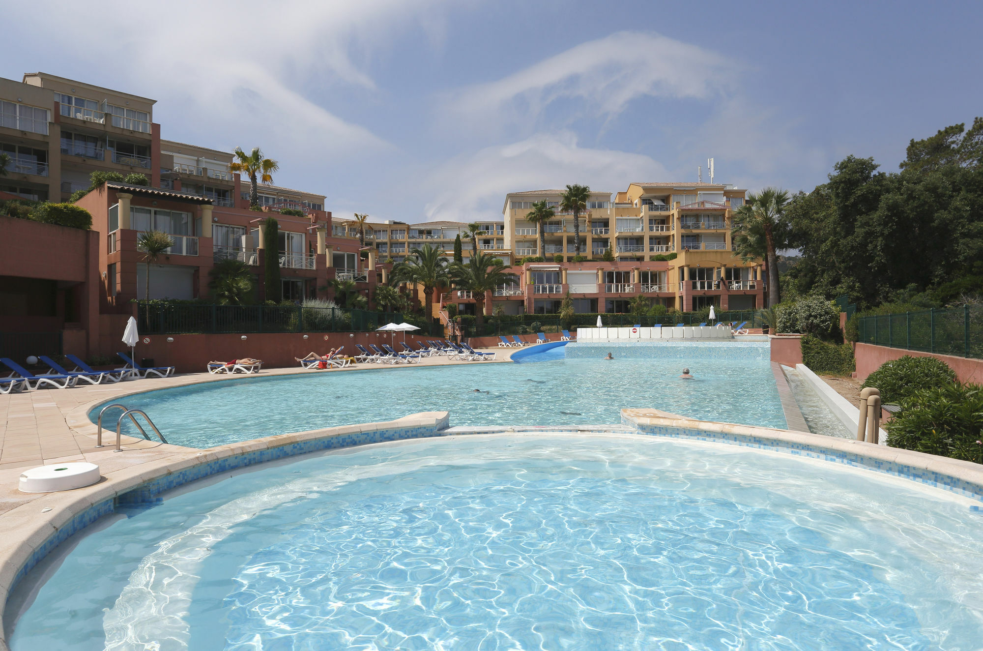 Aparthotel Adonis Theoule Horizon Bleu Esterno foto